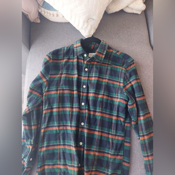 Flannel - Picture 4 of 4